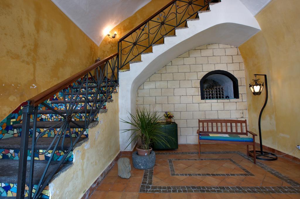 La Casa Di Donn'Amelia Acomodação com café da manhã Molina  Exterior foto